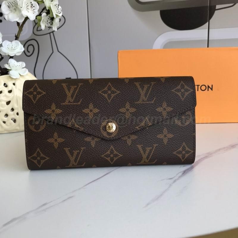 LV Wallets 79